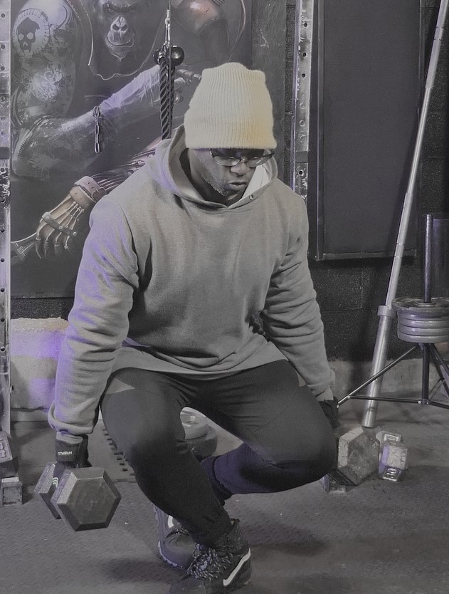 Curtsy Dumbbell RDL Into Curtsy Squat - Position 4