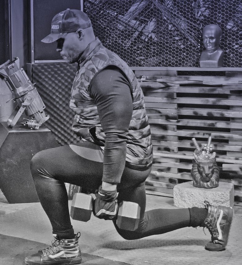 Reverse Dumbbell Lunge